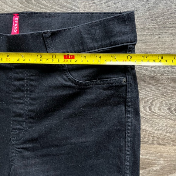 Spanx Ankle Skinny Jeans Clean Black Women's size Large - Picture 7 of 9